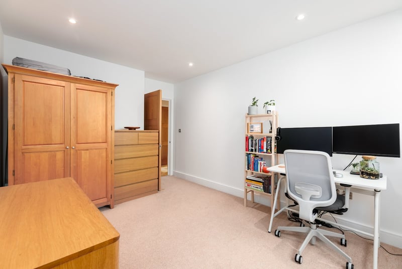 Halcyon Wharf, London, E1W - Picture 11