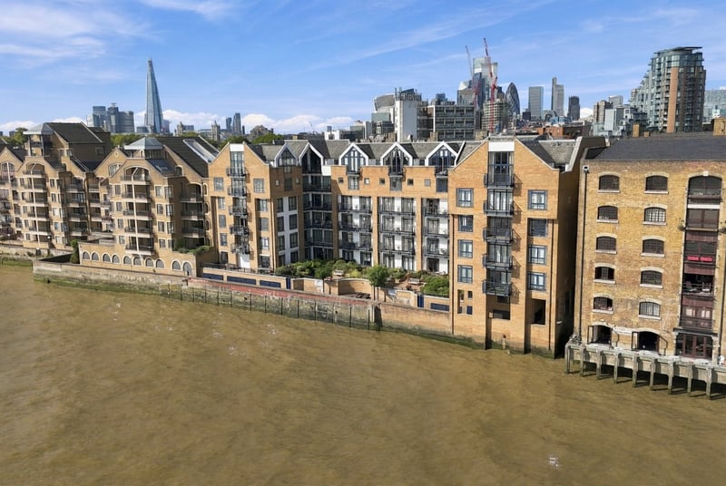 St Hildas Wharf, London, E1W - Picture 20