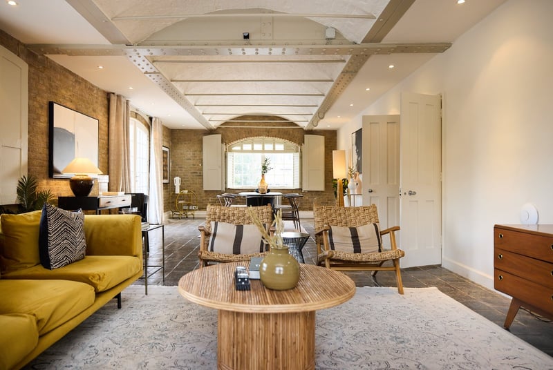 Ivory House, London, E1W - Picture 2