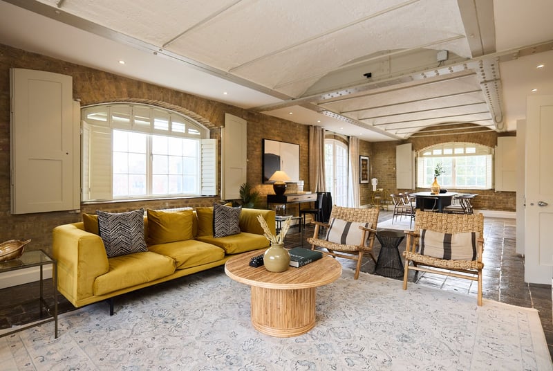 Ivory House, London, E1W - Picture 1