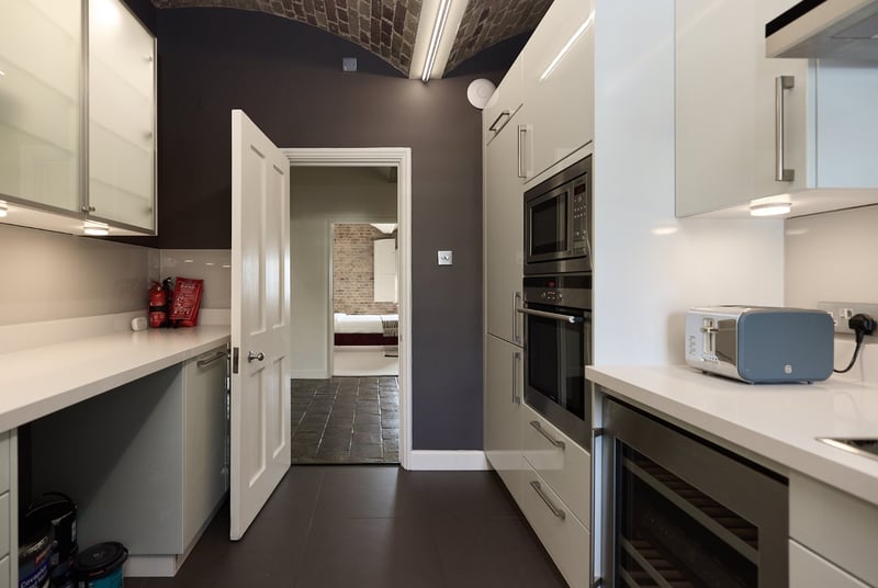 Ivory House, London, E1W - Picture 18