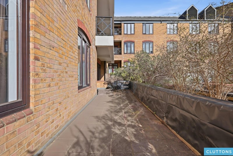 Hermitage Court, London, E1W - Picture 15