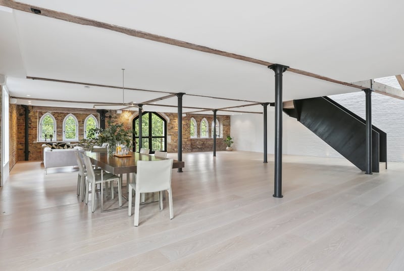 Olivers Wharf, London, E1W - Picture 1