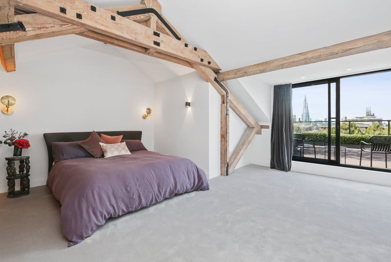 Olivers Wharf, London, E1W - Picture 26