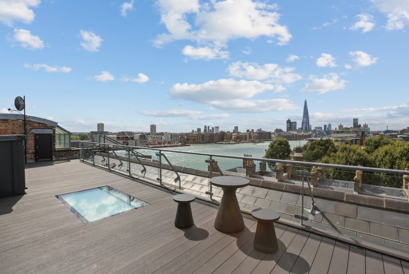 Olivers Wharf, London, E1W - Picture 4