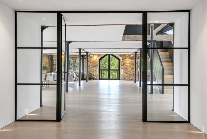 Olivers Wharf, London, E1W - Picture 3