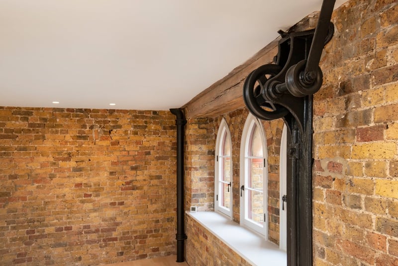 Olivers Wharf, London, E1W - Picture 10