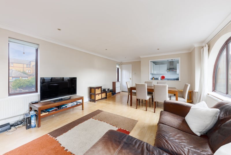 Codling Close, London, E1W - Picture 3