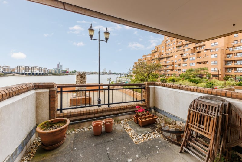 Free Trade Wharf, London, E1W - Picture 2