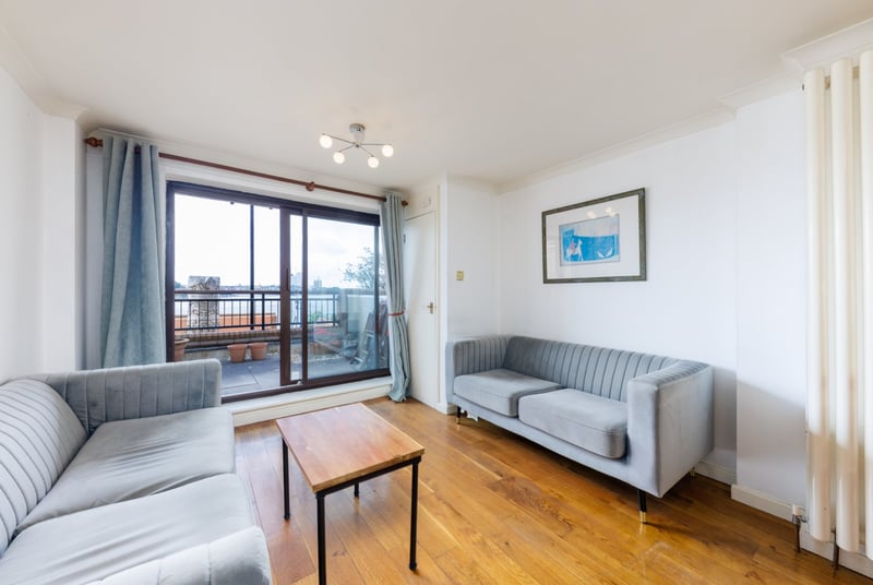 Free Trade Wharf, London, E1W - Picture 6