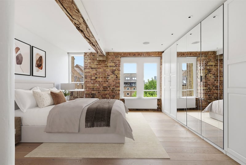 Olivers Wharf, London, E1W - Picture 9