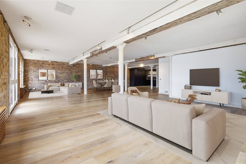Olivers Wharf, London, E1W - Picture 7