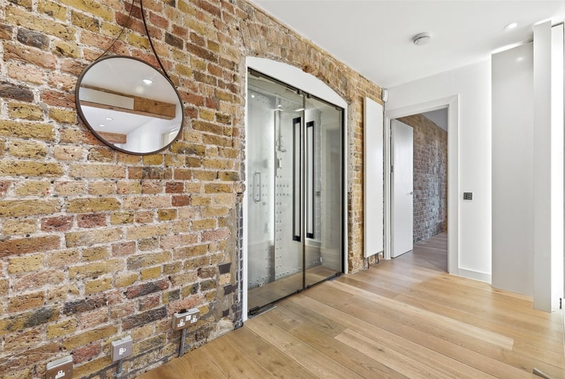 Olivers Wharf, London, E1W - Picture 6