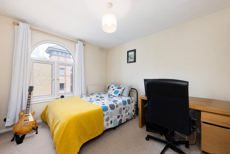 Kennet Street, London, E1W - Picture 11