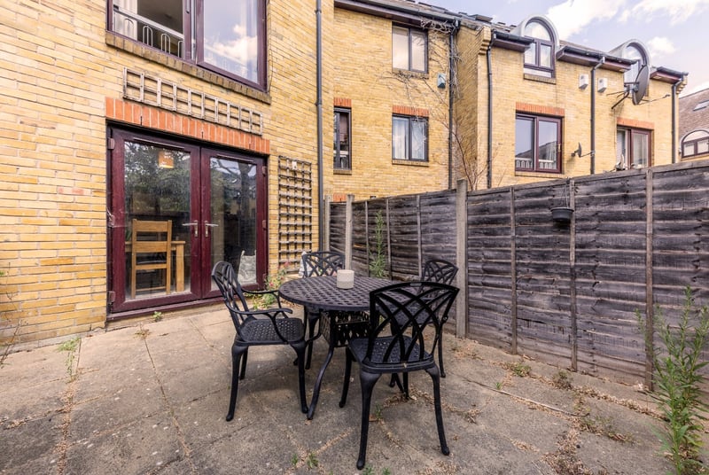 Kennet Street, London, E1W - Picture 5