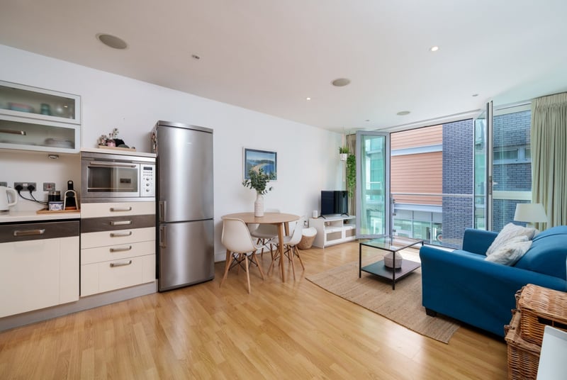 Halcyon Wharf, London, E1W - Picture 7