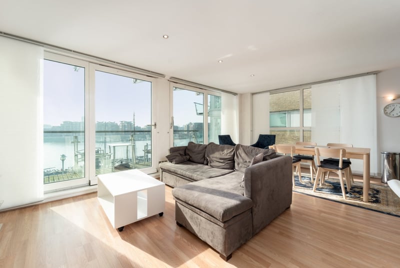 Cinnabar Wharf Central, London, E1W - Picture 1