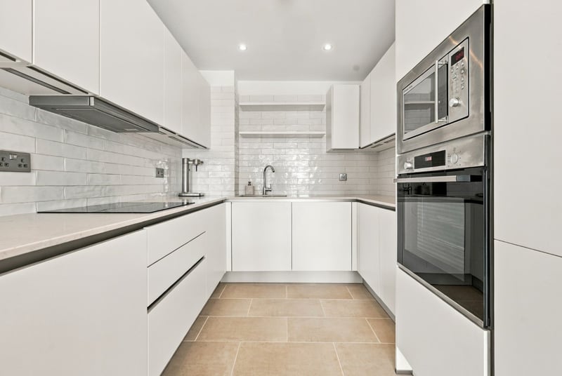 Towerside, London, E1W - Picture 5