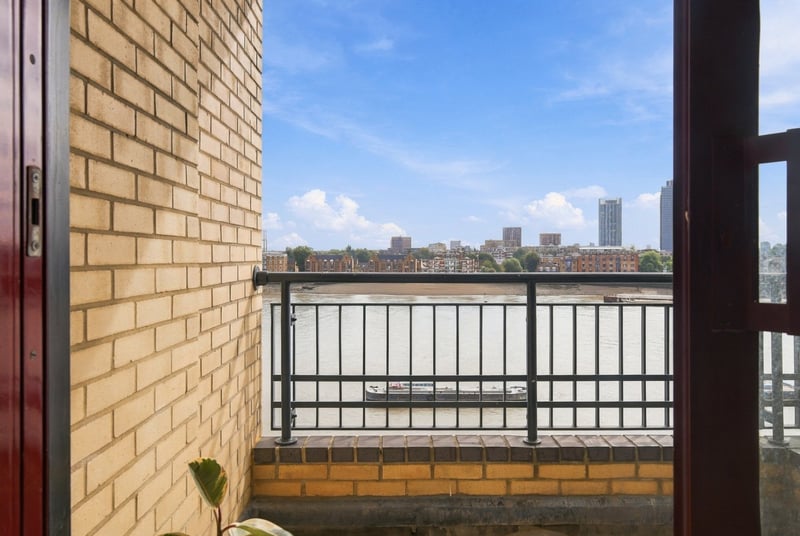 Towerside, London, E1W - Picture 17