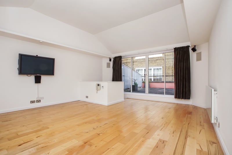 Compass Court, 39 Shad Thames, Shad Thames, London, SE1 - Picture 1