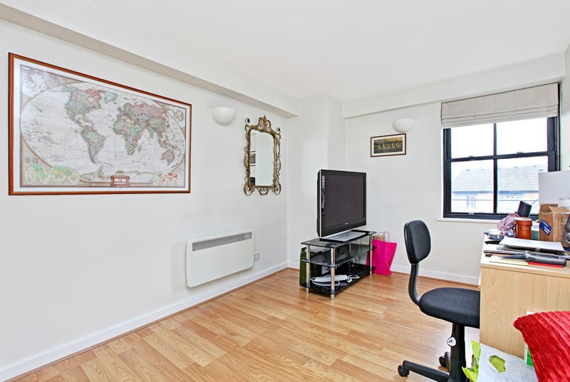 Hobbs Court, Shad Thames, London, SE1 - Picture 4