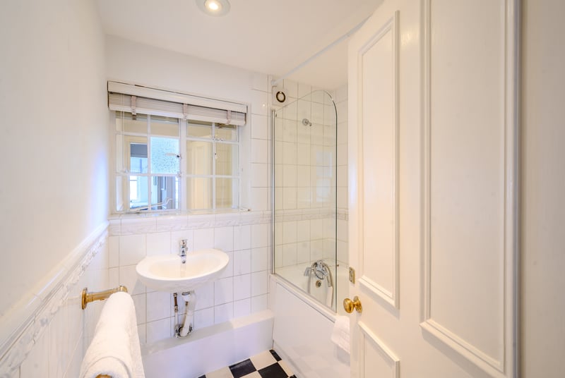 145 Fulham Road, South Kensington, London, SW3 - Picture 6