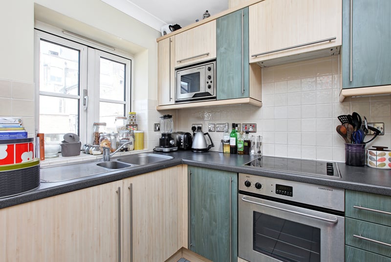 Moore Court, Islington, London, N1 - Picture 3