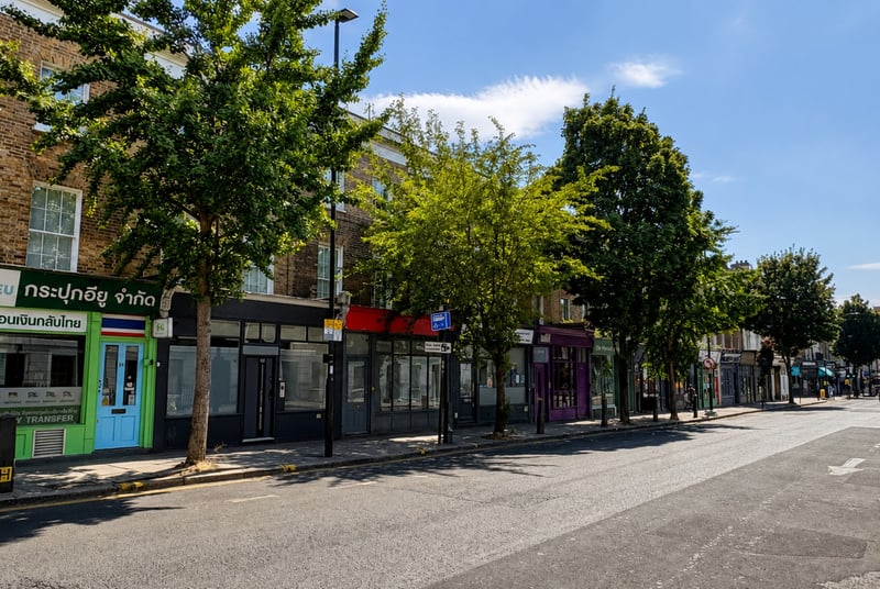 Caledonian Road, Kings Cross, London, N1 - Picture 15