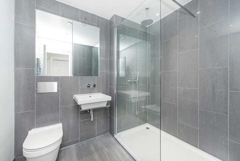 Queens House, Clerkenwell, London, WC1N - Picture 7
