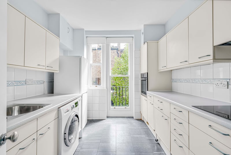 17 Mallord Street, Chelsea, London, SW3 - Picture 3