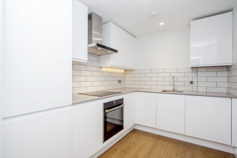 Queen Square, Bloomsbury , London, WC1N - Picture 2
