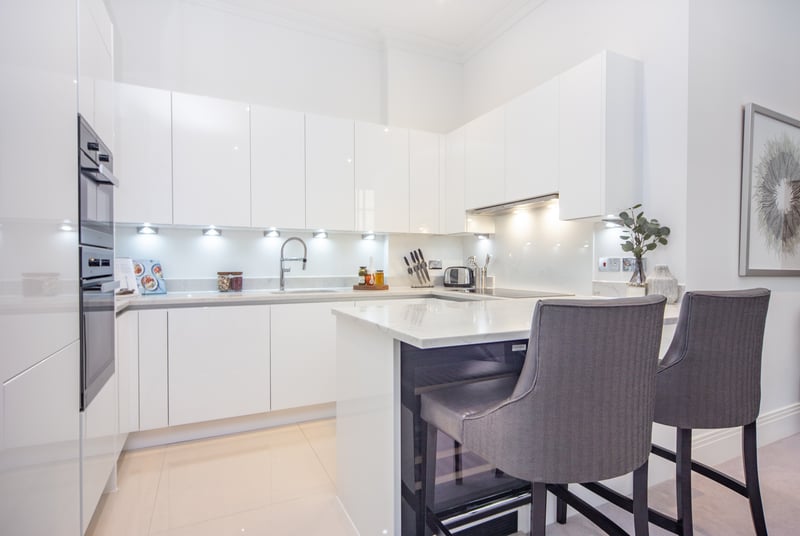 Rainville Road, Fulham, London, W6 - Picture 2