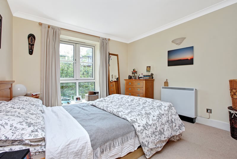 Moore Court, Islington, London, N1 - Picture 5