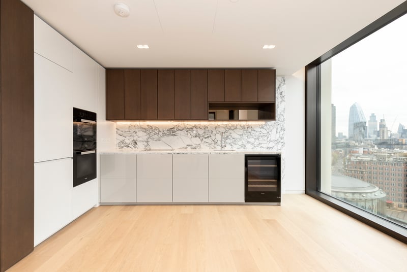 Southbank Place, Waterloo, London, SE1 - Picture 3