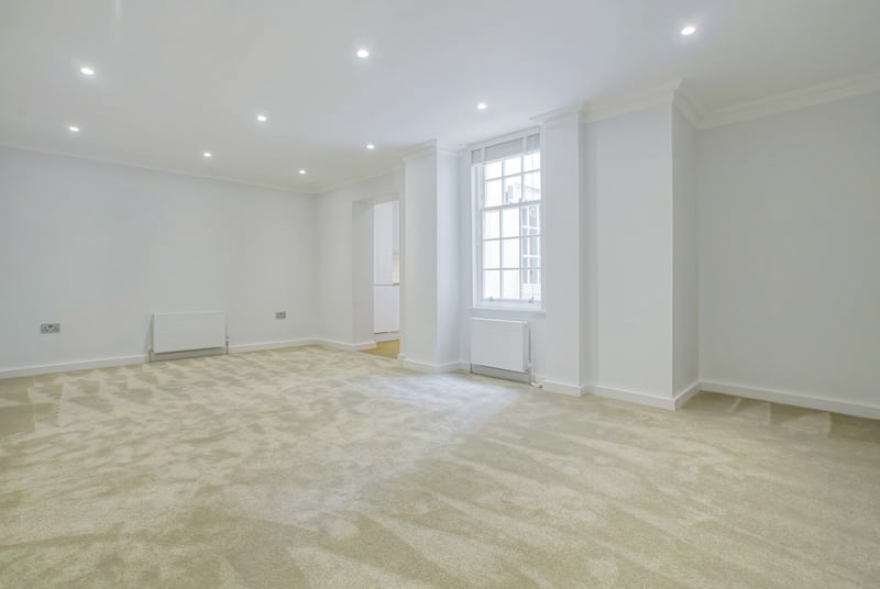 Queen Square, Bloomsbury , London, WC1N - Picture 3